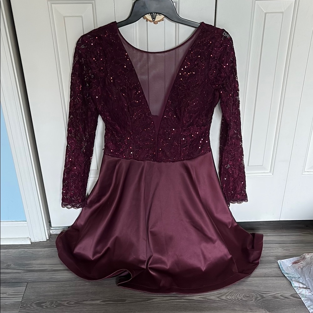 Elegant Burgundy Sequin Dress